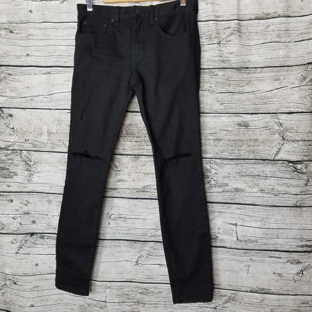 Junior's Pacsun Black Distressed Jeans Size 29x30.Waist approx: 15 inches Ins